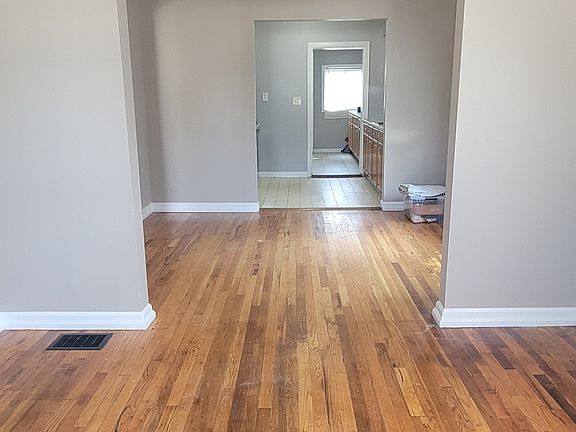 2nd image of 23108 Couzens Ave
