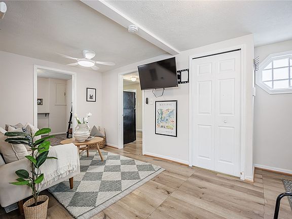 4th image of 131 Mosley Rd