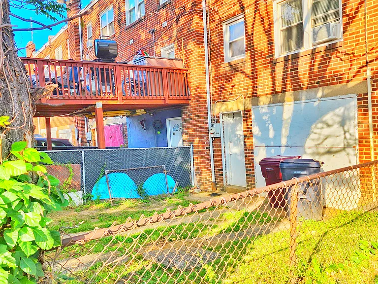 2601 N Heald St — Photo 5