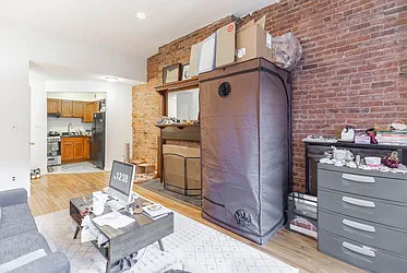 Rented by Bond New York