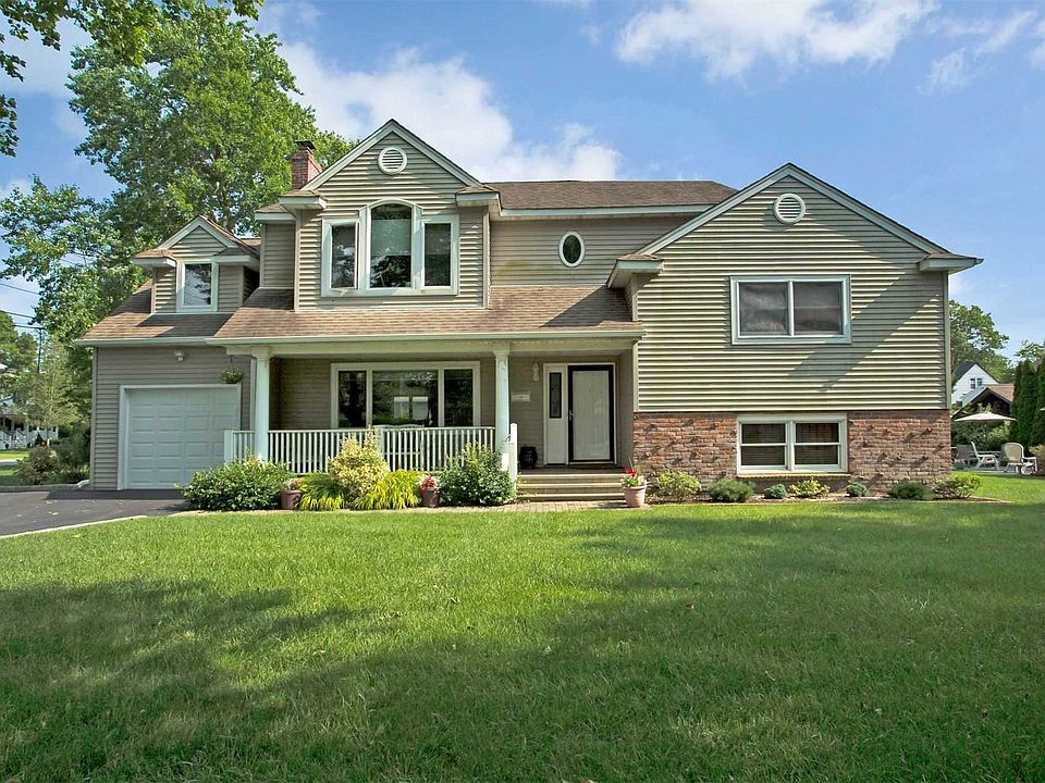1st image of 47 Iroquois Dr