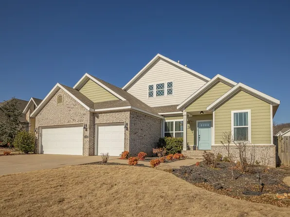 4746 W Canyon Run Dr, Fayetteville, AR 72704