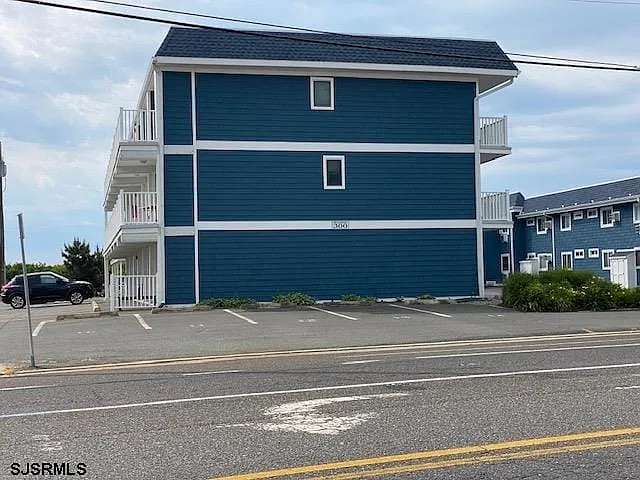 212 Brigantine Ave #215 — Photo 10