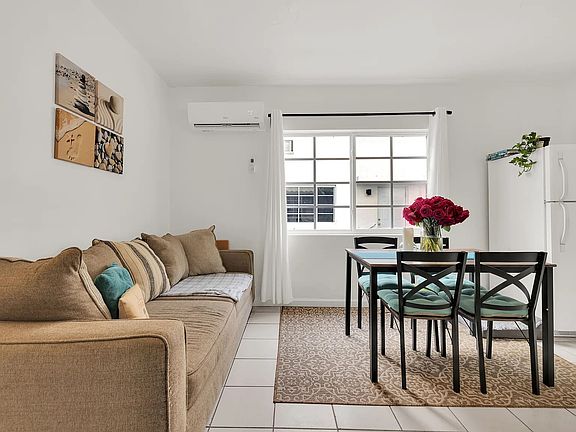 5th image of 7124 Bay Dr APT 2
