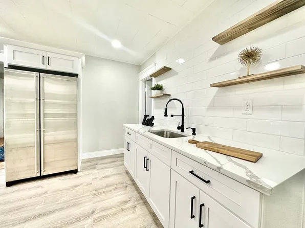 237 Chicopee St, Chicopee, MA 01013