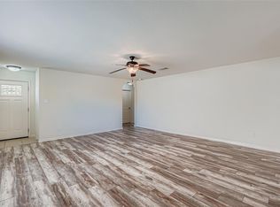 208 Isabel Ln, Kyle, TX 78640