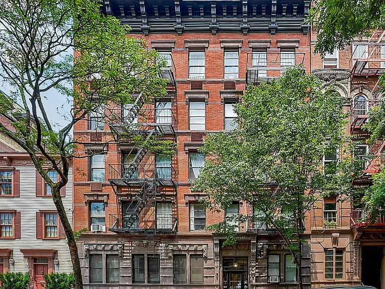 21 Grove St #2A — Photo 8