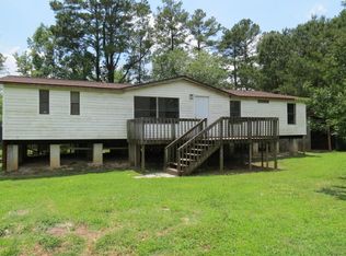 74 Ann St, Chocowinity, NC 27817