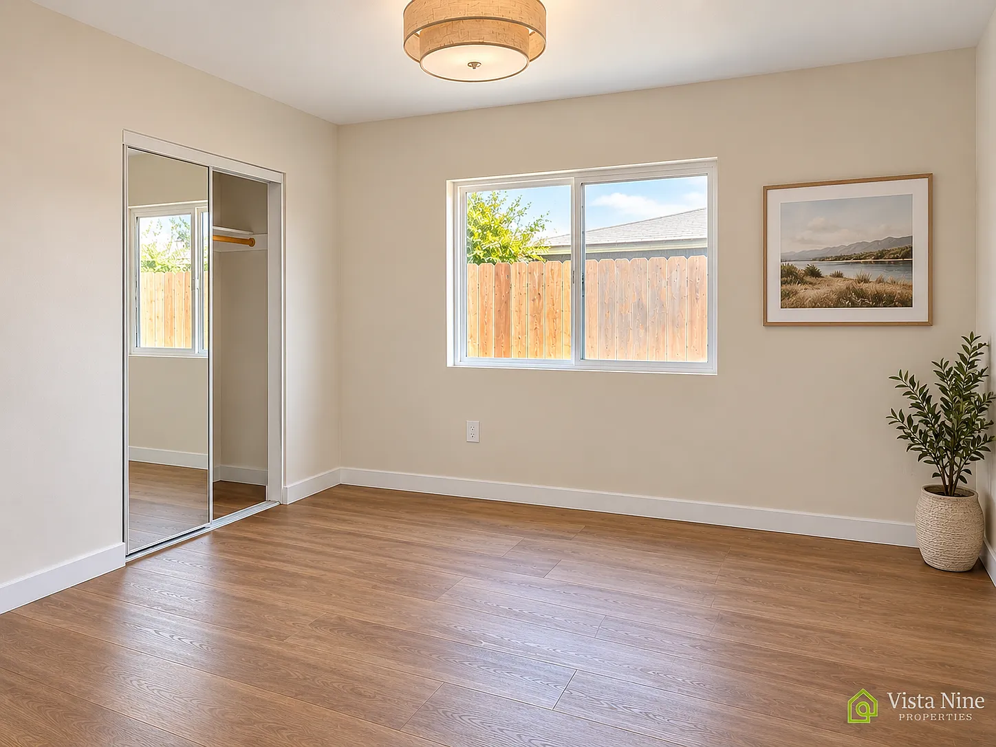 4892 Doliva Dr — Photo 3