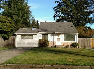 13750 Densmore Ave N, Seattle, WA 98133
