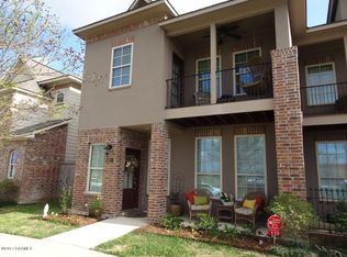 112 Stonehurst Dr, Youngsville, LA 70592