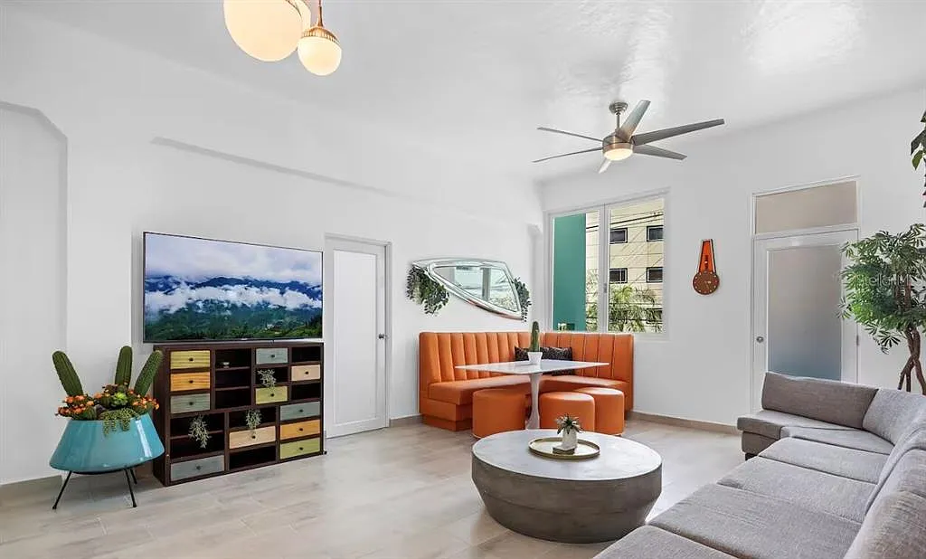 3 bed, 1.0 bath, 1200 sqft, $2,500 — Photo 4