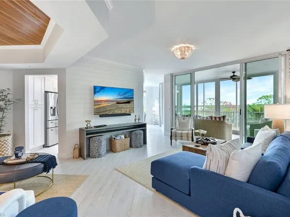 325 Dunes BLVD #405, NAPLES, FL 34110