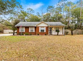 4252 Golden Dr, Milton, FL 32583