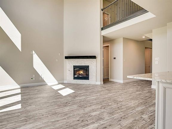 3rd image of 3704 Brock Dr