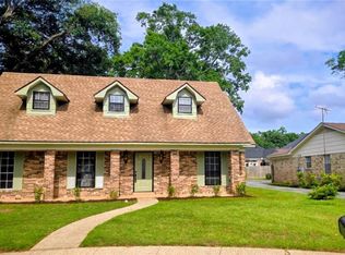 709 Oak Field Dr, Mobile, AL 36609