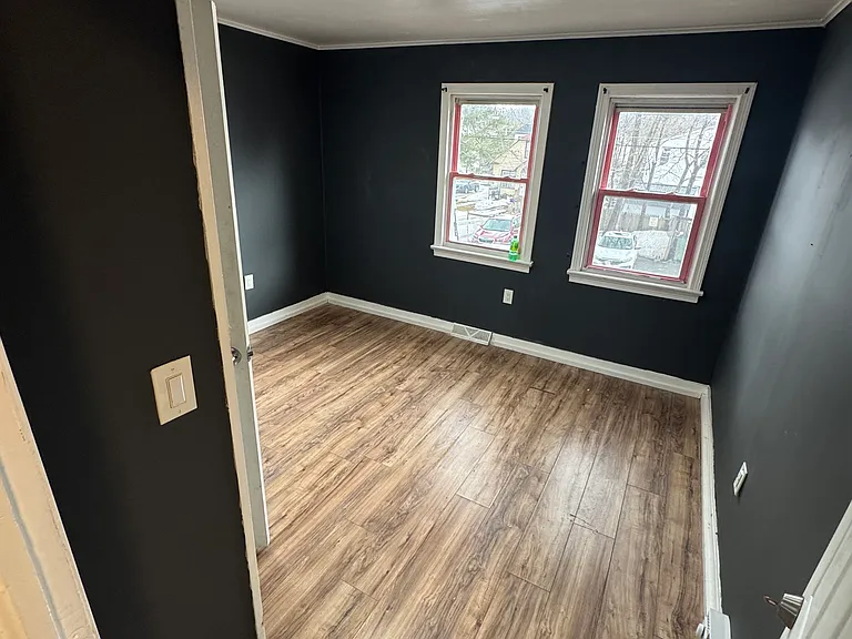 28 York Ave #1 — Photo 7