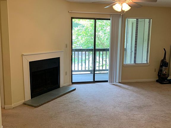 2nd image of 3550 Sable Palm Ln Unit H