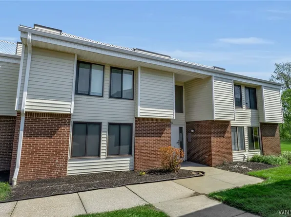 43 Bee Hunter Ct Unit A, East Amherst, NY 14051