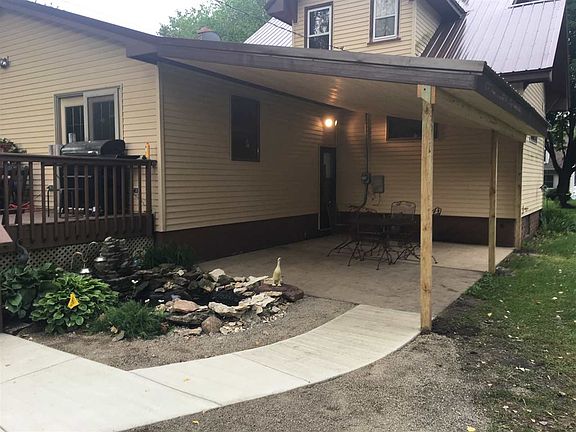 2nd image of 305 3rd Ave SE