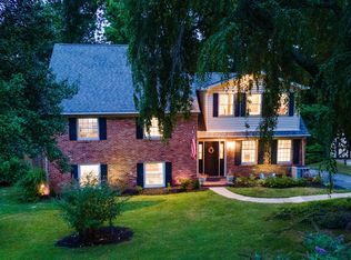 8208 Robin Hood Ct, Towson, MD