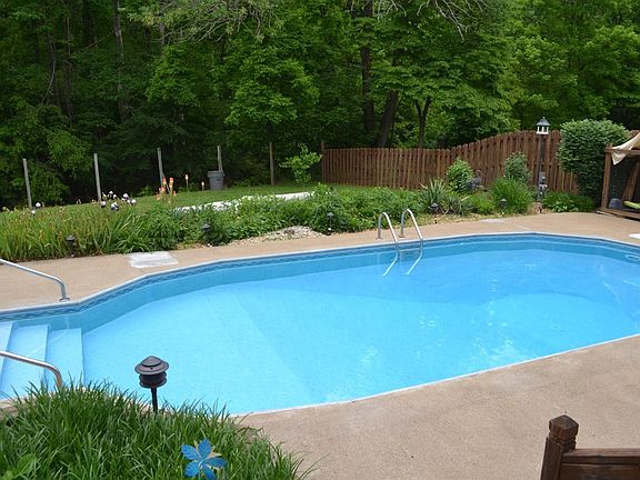 4th image of 719 Custer Dr