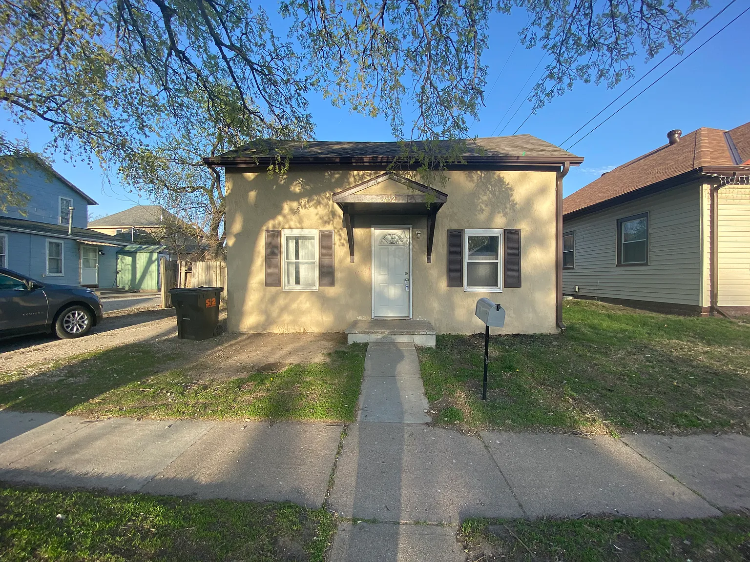 2 bed, 1333 sqft, $850 — Photo 1