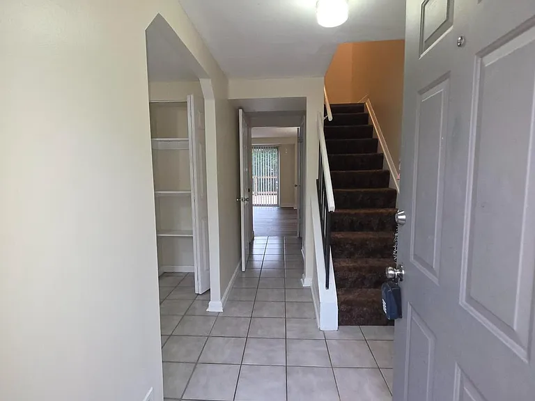 5407 Fallriver Row Ct — Photo 2
