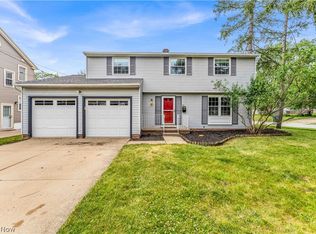 47 Southwick Dr, Bedford, OH 44146