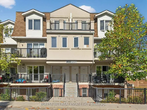 3035 Finch Ave W #2022, Toronto, ON M9M 0A3