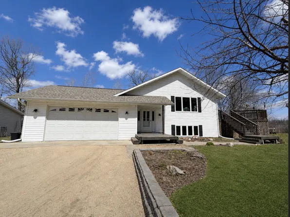6166 Sandy Dr NE, Bemidji, MN 56601