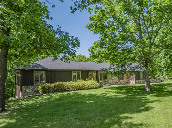 750 Homestead Dr, Moberly, MO 65270