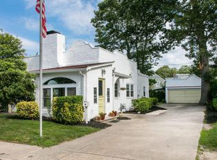 6 Valendora Ct, Spring Lake, NJ 07762