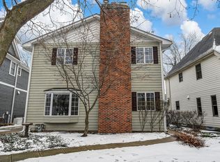 215 S Monroe St, Hinsdale, IL