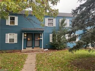 926 N Central Dr, Lorain, OH 44052