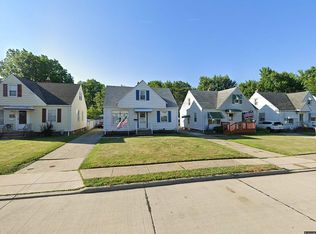 29930 Elgin Rd, Wickliffe, OH 44092