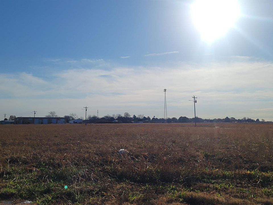 2nd image of 2R Colony Cir