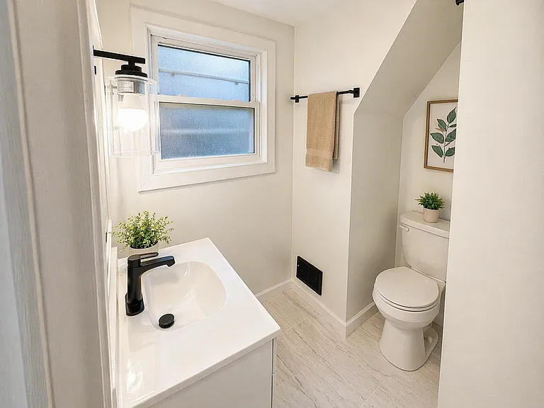 2323 Patterson Ave #2 — Photo 8
