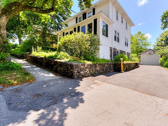 4th image of 148 Whitmarsh Ave
