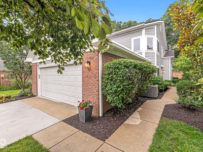 7833 Clearwater Cove Dr, Indianapolis, IN, 46240