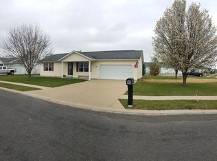 13172 Koch Ln, Breese, IL