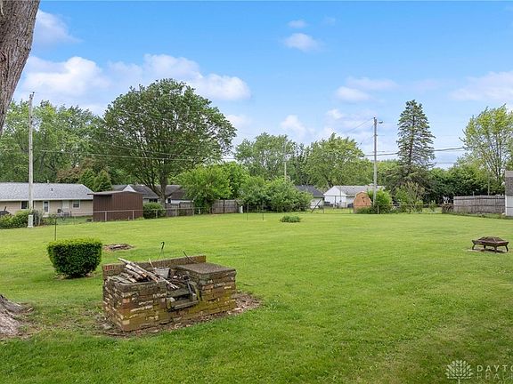 4th image of 2024 Westbury Ct