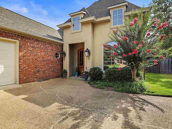 2nd image of 560 Asbury Lane Dr