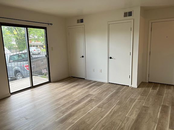 3rd image of 501 Walnut Ave SE #21