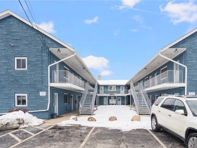 94 Cowesett Ave APT 23, West Warwick, RI, 02893