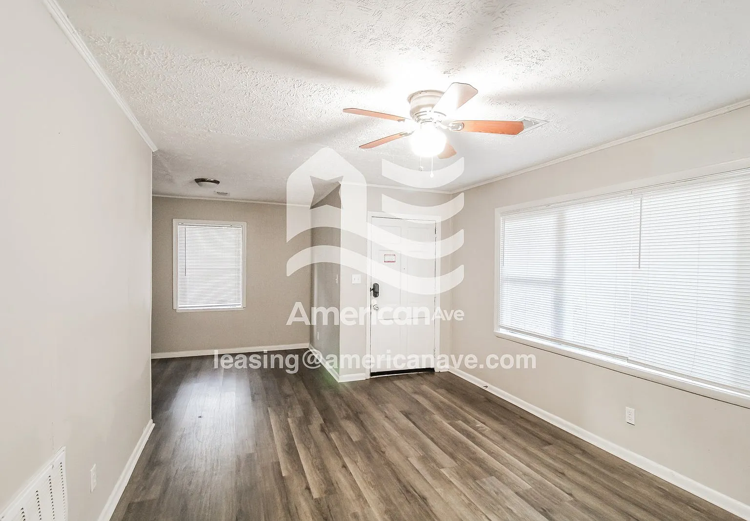 3 bed, 2.0 bath, 1101 sqft, $1,058 — Photo 3