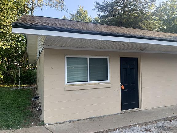 2nd image of 1212 S Dunn Ave #1