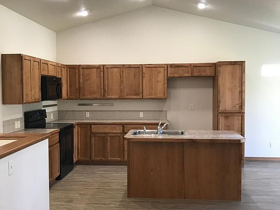 2nd image of 6951 Pettigrew St