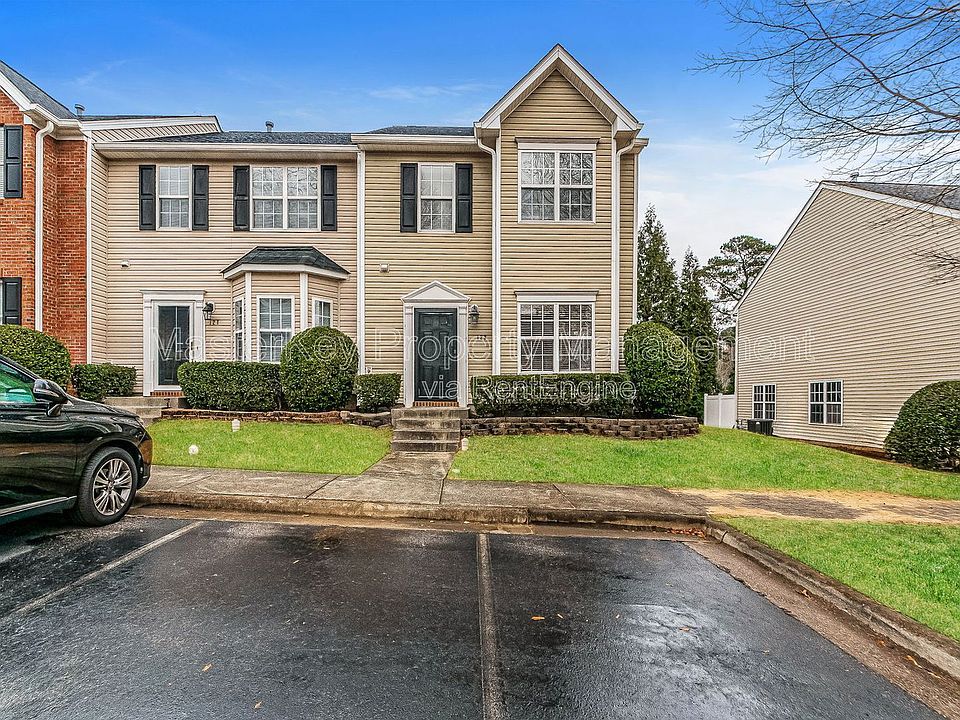 1st image of 123 Baberton Dr