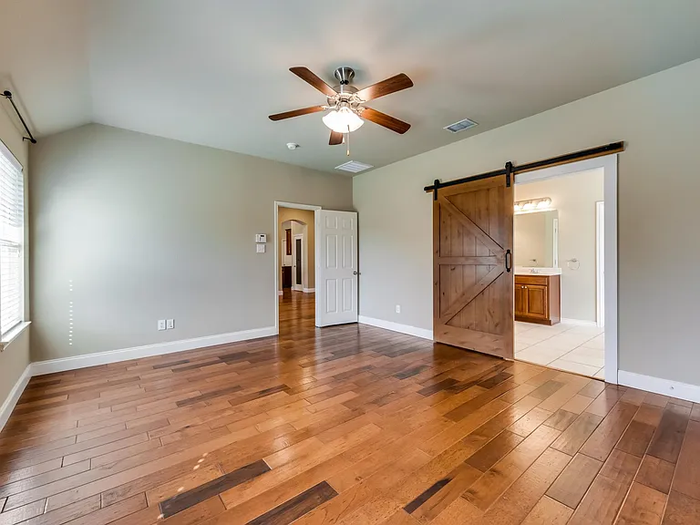 15417 Landing Creek Ln — Photo 18